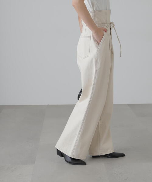 FREE'S MART(フリーズマート)の「ウエスト折り返し2WAYタックワイドデニム(デニムパンツ・レディース・ホワイト系その他/ライトインディゴブルー・SMALL/MEDIUM)」の15枚目の写真