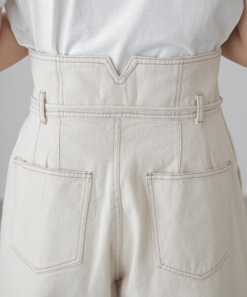 FREE'S MART(フリーズマート)の「ウエスト折り返し2WAYタックワイドデニム(デニムパンツ・レディース・ホワイト系その他/ライトインディゴブルー・SMALL/MEDIUM)」の20枚目の写真
