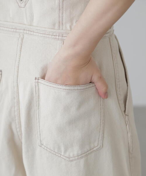 FREE'S MART(フリーズマート)の「ウエスト折り返し2WAYタックワイドデニム(デニムパンツ・レディース・ホワイト系その他/ライトインディゴブルー・SMALL/MEDIUM)」の21枚目の写真