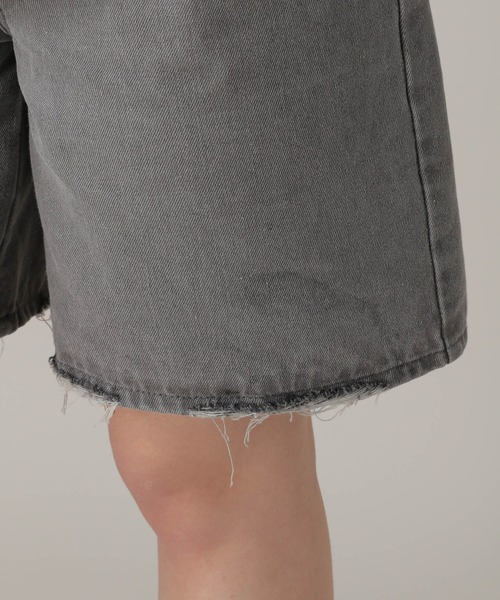 FOREVER 21（フォーエバー トゥエンティーワン）の「【2024SS】デニムハーフパンツ（デニムパンツ・レディース・ブラック/ブルー・SMALL/MEDIUM）」の11枚目の写真