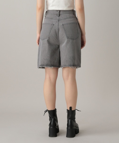 FOREVER 21（フォーエバー トゥエンティーワン）の「【2024SS】デニムハーフパンツ（デニムパンツ・レディース・ブラック/ブルー・SMALL/MEDIUM）」の6枚目の写真