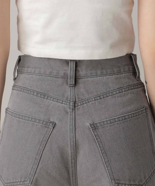 FOREVER 21（フォーエバー トゥエンティーワン）の「【2024SS】デニムハーフパンツ（デニムパンツ・レディース・ブラック/ブルー・SMALL/MEDIUM）」の7枚目の写真