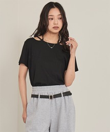 ストラップデザイントップス