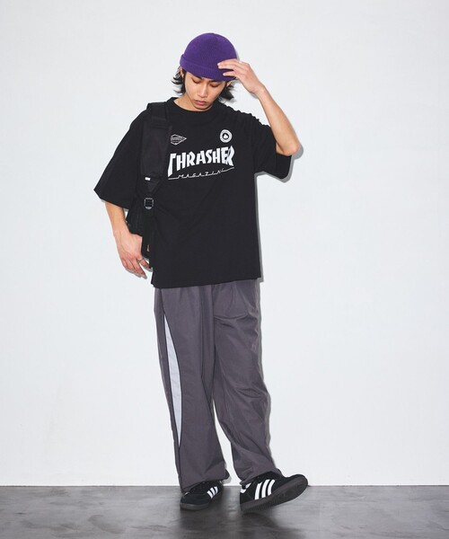 FREAK'S STORE(フリークスストア)の「限定展開 THRASHER×FREAK'S STORE/スラッシャー 別注 ビッグシルエット サッカーシャツ クルーネック プリントTシャツ/リンガーTシャツ(Tシャツ/カットソー・メンズ・ホワイト/ホワイト×ブラック/ブラック/ブラック×ホワイト・SMALL/MEDIUM/LARGE)」の14枚目の写真