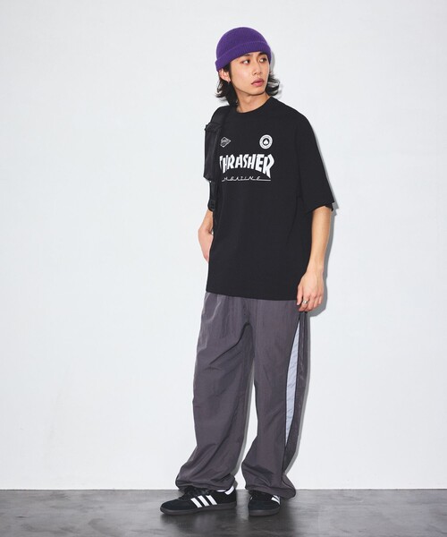 FREAK'S STORE(フリークスストア)の「限定展開 THRASHER×FREAK'S STORE/スラッシャー 別注 ビッグシルエット サッカーシャツ クルーネック プリントTシャツ/リンガーTシャツ(Tシャツ/カットソー・メンズ・ホワイト/ホワイト×ブラック/ブラック/ブラック×ホワイト・SMALL/MEDIUM/LARGE)」の15枚目の写真