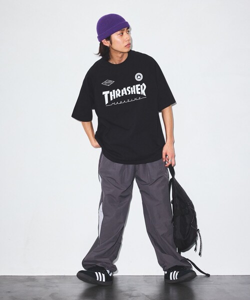 FREAK'S STORE(フリークスストア)の「限定展開 THRASHER×FREAK'S STORE/スラッシャー 別注 ビッグシルエット サッカーシャツ クルーネック プリントTシャツ/リンガーTシャツ(Tシャツ/カットソー・メンズ・ホワイト/ホワイト×ブラック/ブラック/ブラック×ホワイト・SMALL/MEDIUM/LARGE)」の16枚目の写真