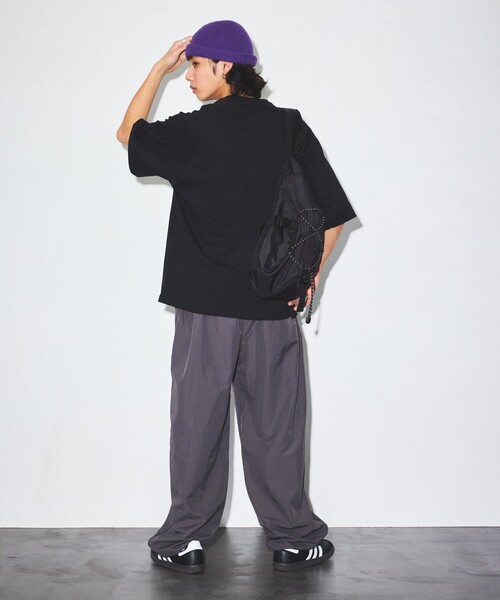 FREAK'S STORE(フリークスストア)の「限定展開 THRASHER×FREAK'S STORE/スラッシャー 別注 ビッグシルエット サッカーシャツ クルーネック プリントTシャツ/リンガーTシャツ(Tシャツ/カットソー・メンズ・ホワイト/ホワイト×ブラック/ブラック/ブラック×ホワイト・SMALL/MEDIUM/LARGE)」の19枚目の写真