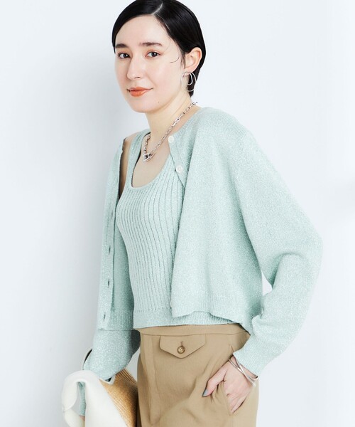 NOLLEY’S(ノーリーズ)の「《アンサンブル対応》ブリリーノラメクルーネックカーディガン(カーディガン/ボレロ・レディース・ゴールド/サックスブルー/チャコールグレー・38)」の10枚目の写真