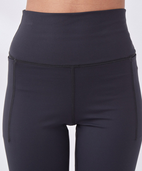 NERGY（ナージー）の「【skin wear】UV & 水陸両用 &保湿 CREORAバイカーパンツ（レギンス/スパッツ・レディース・ブラック/ブルー・M/S）」の21枚目の写真