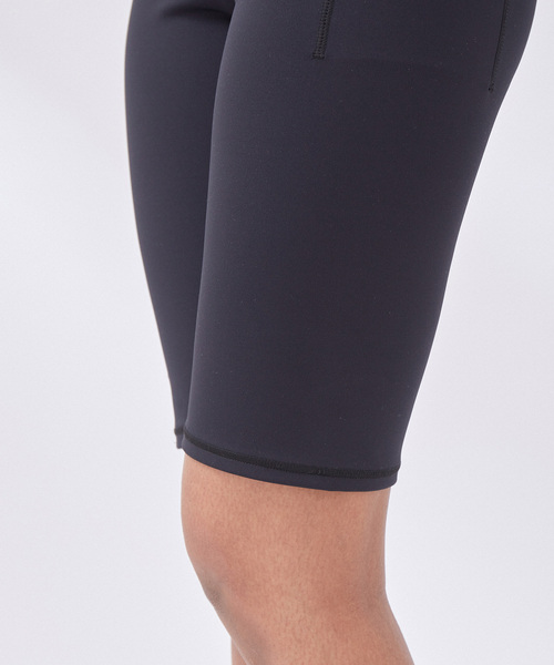 NERGY（ナージー）の「【skin wear】UV & 水陸両用 &保湿 CREORAバイカーパンツ（レギンス/スパッツ・レディース・ブラック/ブルー・M/S）」の22枚目の写真