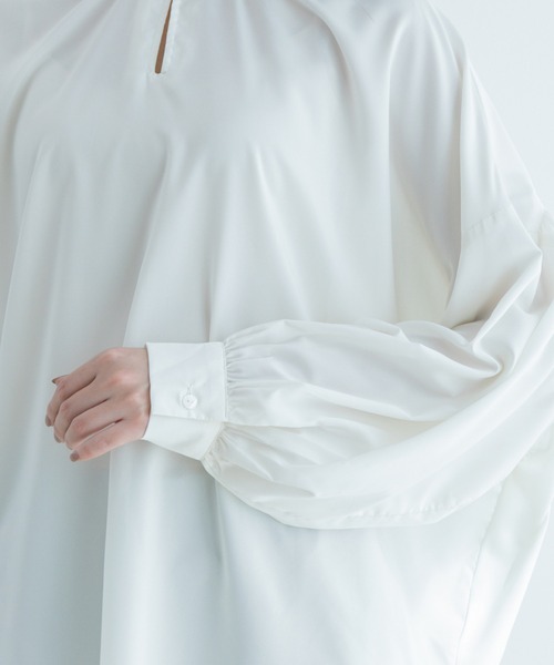 Jayro（ジャイロ）の「スキッパーバックギャザーブラウス（シャツ/ブラウス・レディース・ライトグレー/ホワイト系その他/ラベンダー/イエロー・FREE）」の5枚目の写真