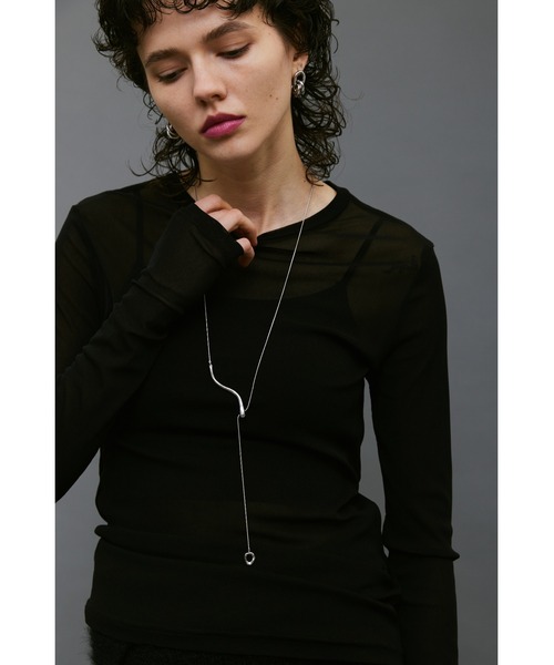 un/neu（アンノイ）の「ウェーブモチーフメタルロングネックレス（ネックレス・レディース・ゴールド/シルバー・FREE）」の3枚目の写真