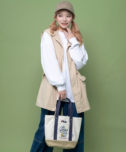 FILA（フィラ）の「FILA フィラ ×PEANUTS ピーナッツ SNOOPY スヌーピー コラボ キャンパス カゴ 巾着 トートバッグ（トートバッグ・レディース・ネイビー/ベージュ/グリーン・FREE）」の5枚目の写真