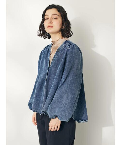 CRAFT STANDARD BOUTIQUE(クラフトスタンダードブティック)の「デニムギャザーヨークブラウス(シャツ/ブラウス・レディース・インディゴブルー/サックスブルー・FREE)」の15枚目の写真
