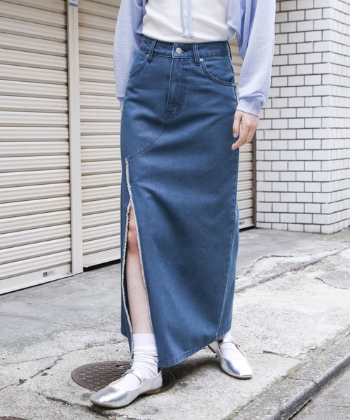 3.3 Field Trip （3.3フィールドトリップ）の「3.3 Field Trip／スリットデニムロングスカート 2107715（スカート・レディース・ブラック/ブルー・SMALL/MEDIUM）」の5枚目の写真