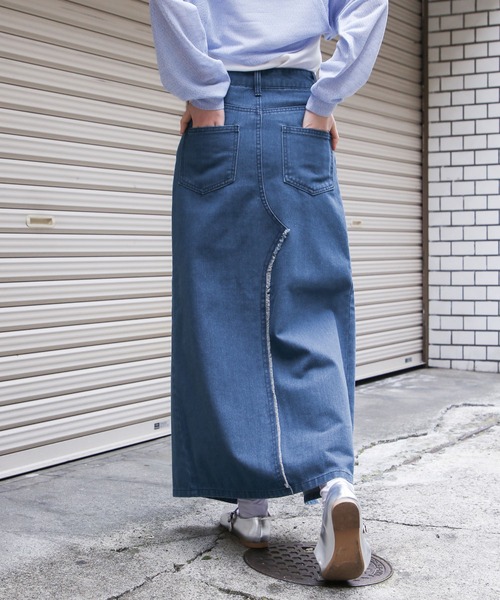 3.3 Field Trip （3.3フィールドトリップ）の「3.3 Field Trip／スリットデニムロングスカート 2107715（スカート・レディース・ブラック/ブルー・SMALL/MEDIUM）」の6枚目の写真