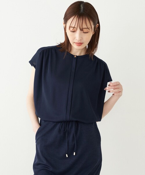 SHIPS Colors（シップス カラーズ）の「SHIPS Colors:〈手洗い可能〉リネンライク ギャザー トップス（Tシャツ/カットソー・レディース・カーキ/ネイビー・ONE SIZE）」の5枚目の写真