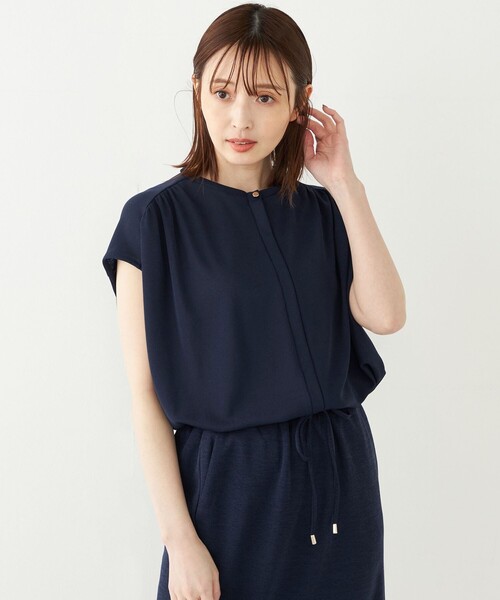SHIPS Colors（シップス カラーズ）の「SHIPS Colors:〈手洗い可能〉リネンライク ギャザー トップス（Tシャツ/カットソー・レディース・カーキ/ネイビー・ONE SIZE）」の7枚目の写真