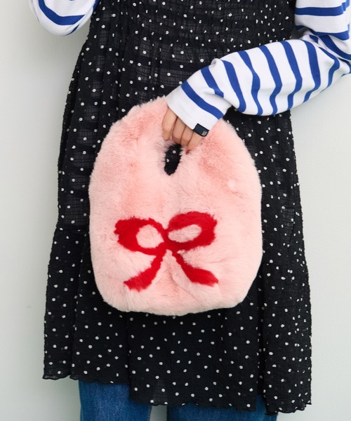 CHILD WOMAN(チャイルドウーマン)の「【WEB別注カラー】フェイクファーはめ込みリボンモチーフBAG(ハンドバッグ・レディース・ブラック/ピンク・FREE)」の6枚目の写真