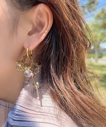 Editors Draw（エディターズドロー）の「Flower pierce（ピアス（両耳用））」