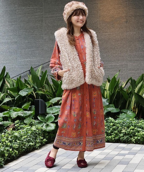 チチカカ（チチカカ）の「ネイティブ刺繍モカシンシューズ（モカシン/デッキシューズ・レディース・ボルドー/ブラウン/ベージュ・MEDIUM/LARGE）」の9枚目の写真