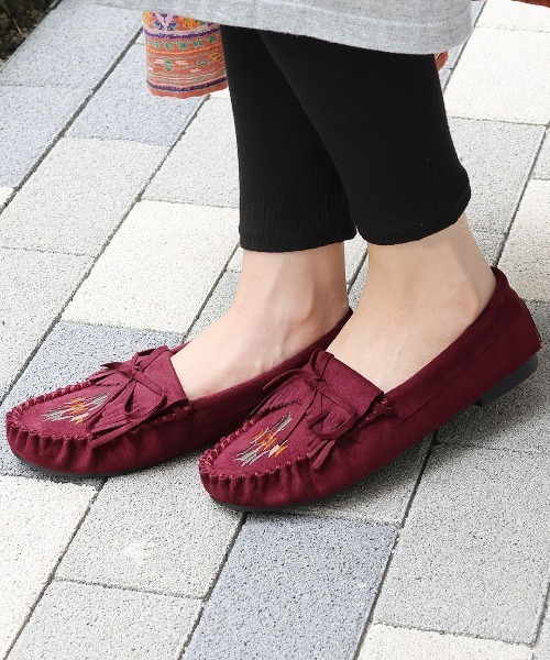 チチカカ（チチカカ）の「ネイティブ刺繍モカシンシューズ（モカシン/デッキシューズ・レディース・ボルドー/ブラウン/ベージュ・MEDIUM/LARGE）」の10枚目の写真