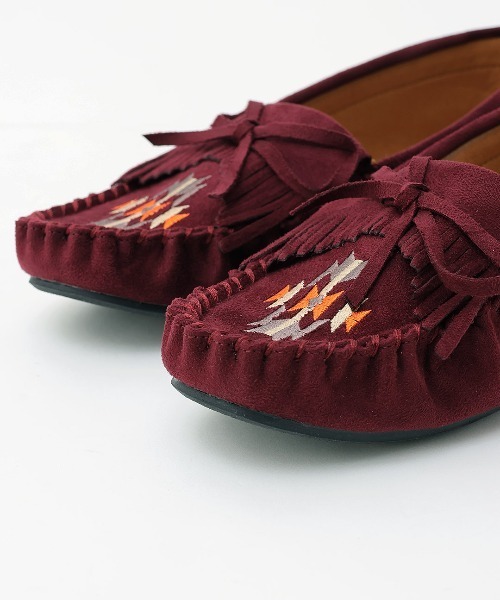 チチカカ（チチカカ）の「ネイティブ刺繍モカシンシューズ（モカシン/デッキシューズ・レディース・ボルドー/ブラウン/ベージュ・MEDIUM/LARGE）」の18枚目の写真