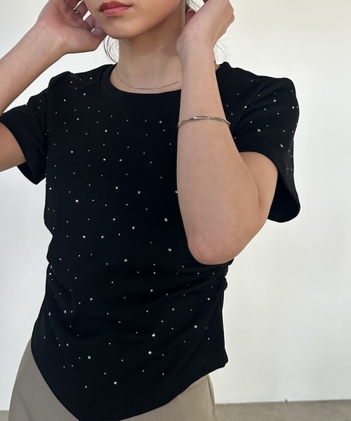solleim(ソルレム)の「ラインストーンサイドシャーリングTシャツ(Tシャツ/カットソー・レディース・オフホワイト/グレー/ブラック・M/L)」の8枚目の写真