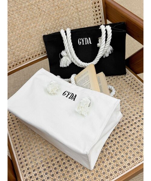 GYDA(ジェイダ)の「GYDAロープ SトートBAG(トートバッグ・レディース・アイボリー/ブラック・FREE)」の1枚目の写真