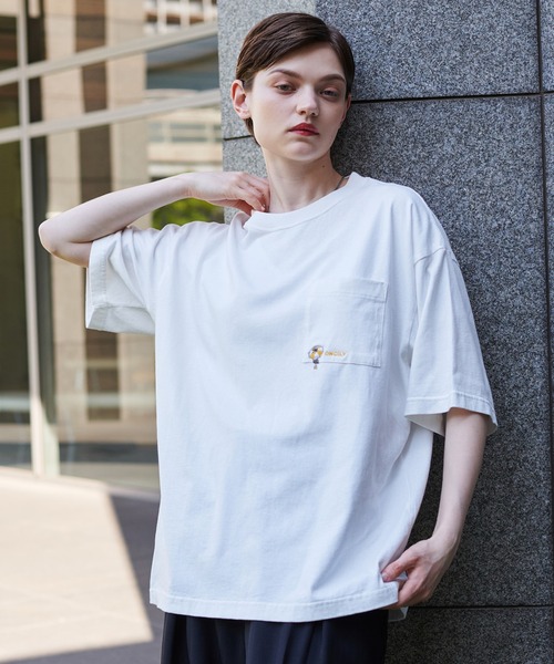 ONCILY(オンシェリー)の「POCKET LOGO T-SHIRT / ポケットロゴTシャツ(Tシャツ/カットソー・メンズ・ホワイト系その他/ブラック/オフホワイト・MEDIUM/LARGE/SMALL)」の21枚目の写真