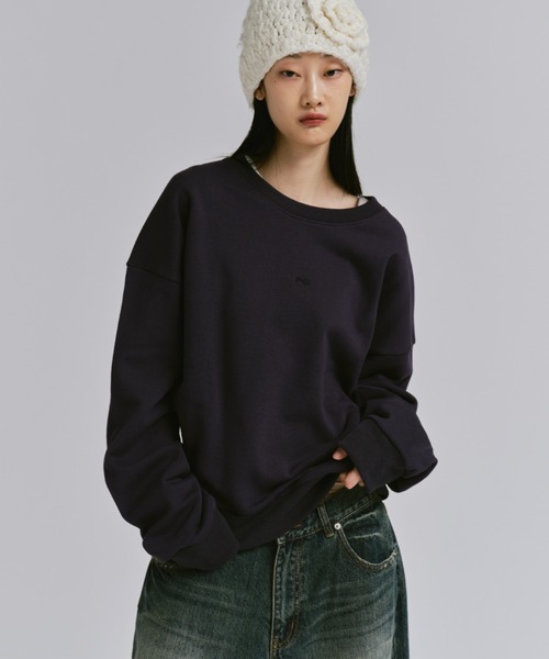 FEKETE（フェケテ）の「FE LOGO SWEAT SHIRT / FEロゴスウェット（スウェット・レディース・グレー/ブラック/ネイビー・LARGE/MEDIUM/SMALL）」の3枚目の写真