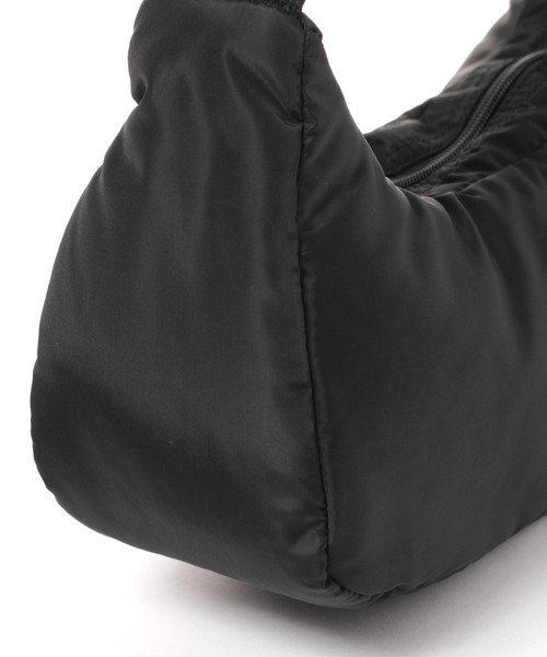 studio CLIP（スタディオクリップ）の「ナイロンボディバッグ（ショルダーバッグ・レディース・ベージュ/ブラック・FREE）」の15枚目の写真