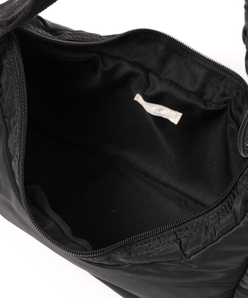 studio CLIP（スタディオクリップ）の「ナイロンボディバッグ（ショルダーバッグ・レディース・ベージュ/ブラック・FREE）」の17枚目の写真