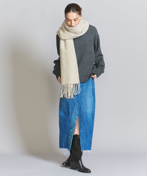 BEAUTY&YOUTH UNITED ARROWS(ビューティーアンドユースユナイテッドアローズ)の「ブークレ マフラー(マフラー・レディース・オレンジ/コバルトブルー/ライトグレー・FREE)」の5枚目の写真