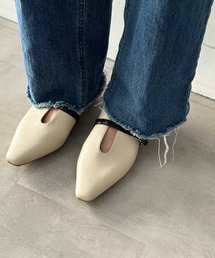 PICCIN（ピッチン）の「ソフトスクエアUカットベルトフラットパンプス（パンプス）」