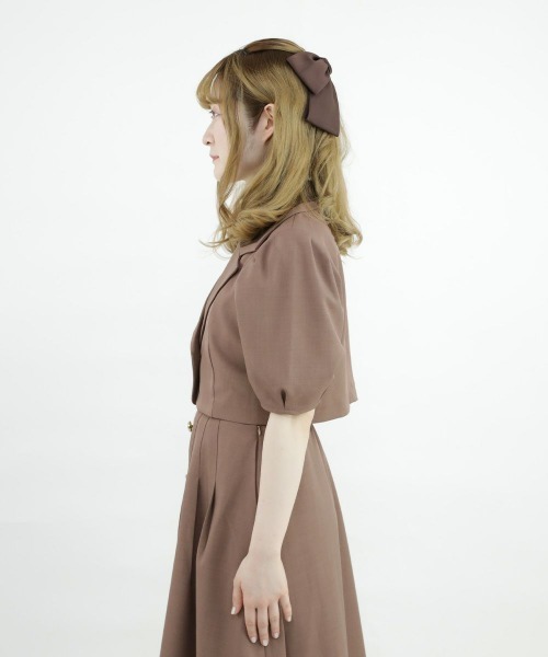 F i.n.t（フィント）の「釦使いパフスリーブジャケットセットアップ（セットアップ・レディース・グレー/ブラウン・FREE）」の13枚目の写真