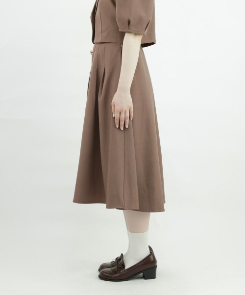 F i.n.t（フィント）の「釦使いパフスリーブジャケットセットアップ（セットアップ・レディース・グレー/ブラウン・FREE）」の17枚目の写真