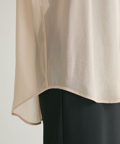 Green Parks(グリーンパークス)の「シアーシャイニーシャツ(シャツ/ブラウス・レディース・オフホワイト/ブルー/ブラック/ベージュ・FREE)」の5枚目の写真