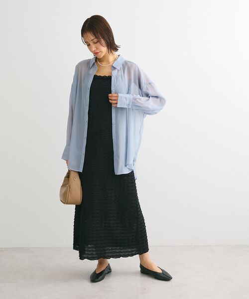 Green Parks(グリーンパークス)の「シアーシャイニーシャツ(シャツ/ブラウス・レディース・オフホワイト/ブルー/ブラック/ベージュ・FREE)」の8枚目の写真