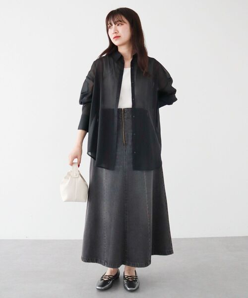 Green Parks(グリーンパークス)の「シアーシャイニーシャツ(シャツ/ブラウス・レディース・オフホワイト/ブルー/ブラック/ベージュ・FREE)」の17枚目の写真