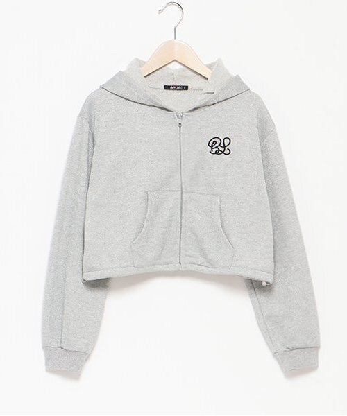 by LOVEiT(バイラビット)の「ラメ裏毛クマ耳パーカー(パーカー・キッズ・ベージュ/グレー・130cm/160cm/120cm/150cm/140cm)」の2枚目の写真