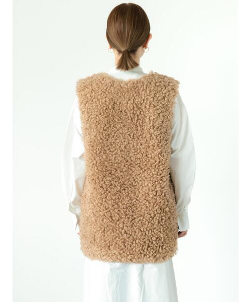 Lugnoncure（ルノンキュール）の「【帯電防止】着丈が選べるボアベスト（ベスト・レディース・ベージュ/チャコールグレー/オフホワイト・ﾌﾘｰ(M)/ﾌﾘｰ(L)）」の17枚目の写真