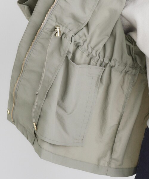 index（インデックス）の「◆スタンドカラーブルゾン【撥水/洗濯機洗い可/UVケア/防シワ】（ブルゾン・レディース・カーキ/ナチュラル/ネイビー・36/38/40/42）」の12枚目の写真