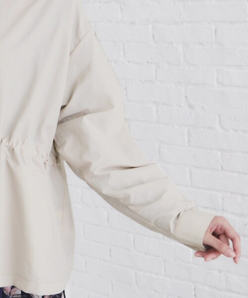 index（インデックス）の「◆スタンドカラーブルゾン【撥水/洗濯機洗い可/UVケア/防シワ】（ブルゾン・レディース・カーキ/ナチュラル/ネイビー・36/38/40/42）」の4枚目の写真