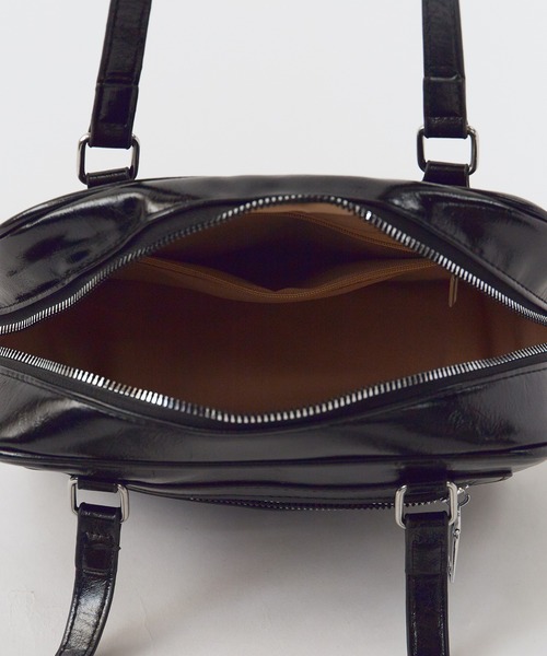 ROOPTOKYO（ループトウキョウ）の「スクエア フェイクレザー ミニショルダーバッグ（ショルダーバッグ・レディース・ブラック/シルバー/レッド/ホワイト・FREE）」の13枚目の写真