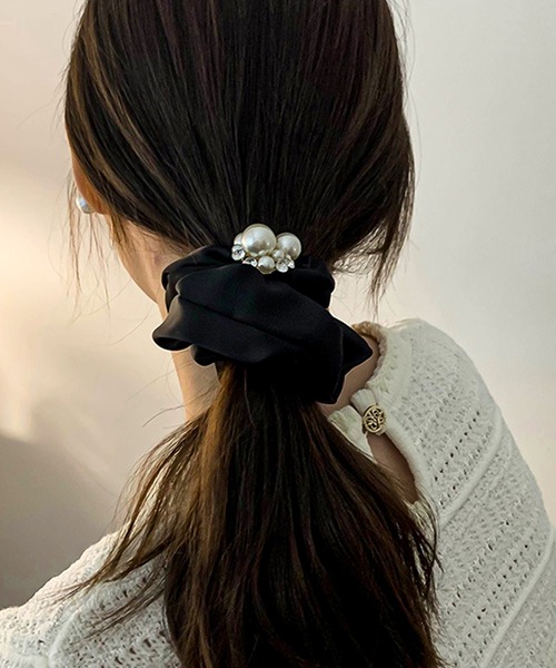 【MERRMA】メルマ シュシュ ビーズ BEAD SCRUNCHIE サテン SCRUNCHIES – MERRMA