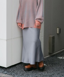 サテンバイアススカート