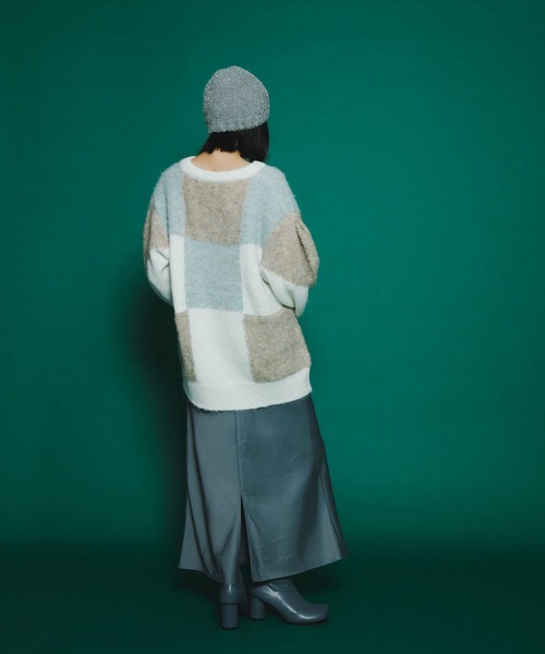 KBF（ケイビーエフ）の「サテンバイアススカート（スカート・レディース・グレー/ネイビー/アイボリー・ONE）」の22枚目の写真