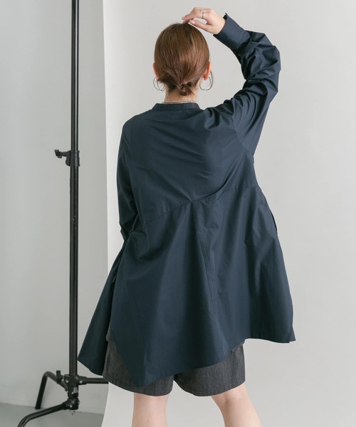 KBF（ケイビーエフ）の「ディープスリットシャツワンピース（ワンピース・レディース・オフホワイト/ネイビー・ONE）」の13枚目の写真