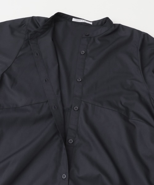 KBF（ケイビーエフ）の「ディープスリットシャツワンピース（ワンピース・レディース・オフホワイト/ネイビー・ONE）」の22枚目の写真